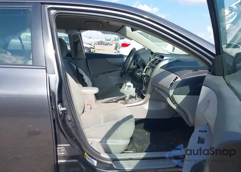 2013 Toyota Corolla Le z USA, uszkodzony, nr VIN 5YFBU4EE1DP133404